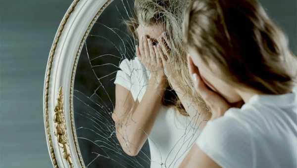 Заниженная самооценка у женщин: как от нее избавиться и полюбить себя?