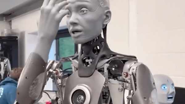 Disney показала гуманоидного робота-акробата