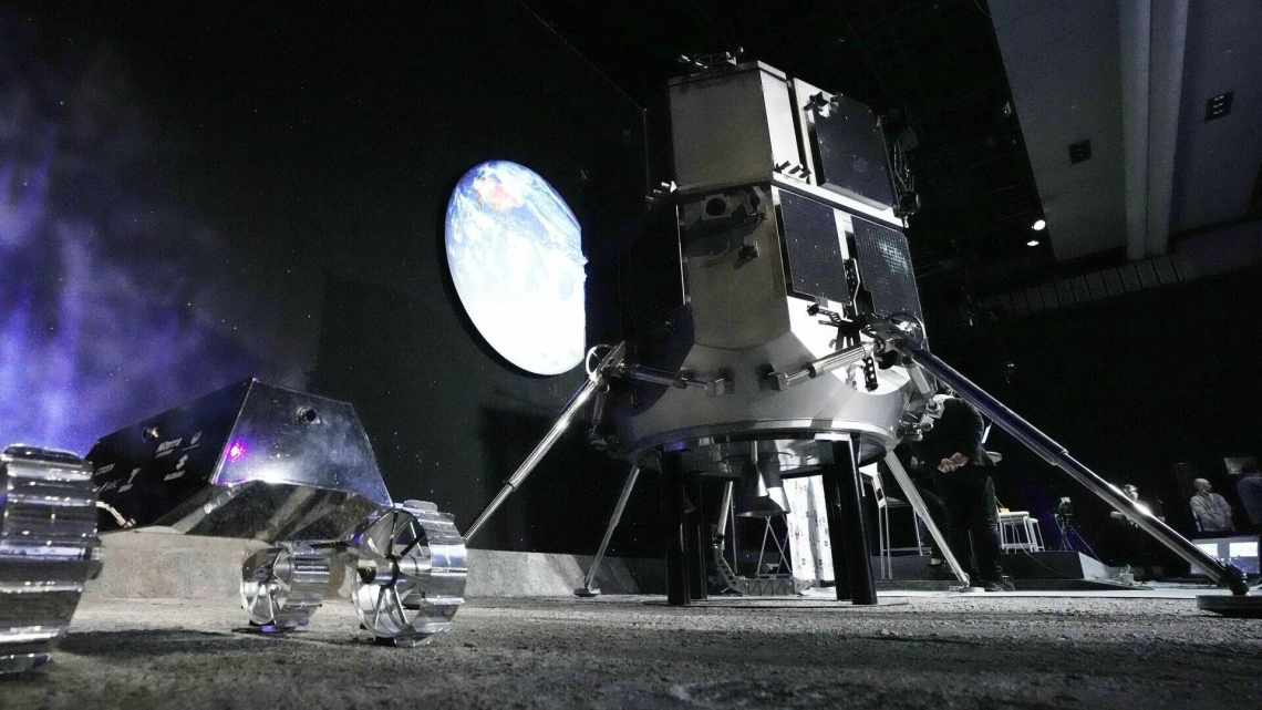 Израильский финалист конкурса Lunar XPRIZE отправит аппарат на Луну в декабре