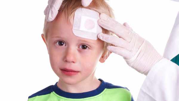 Признаки сотрясения мозга у ребенка