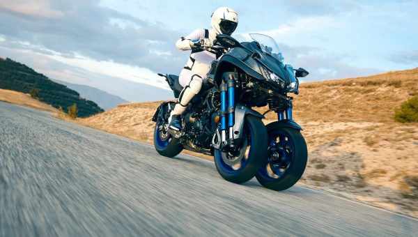Yamaha MWT-9: спортивный трицикл